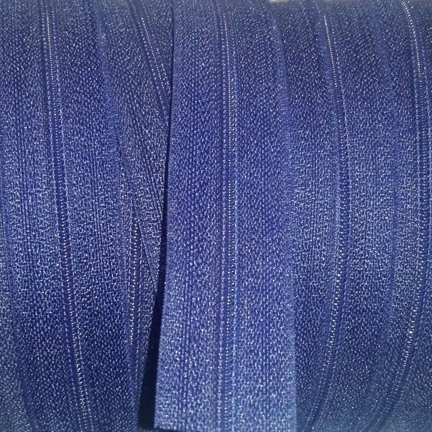 Mørk blå glidelås kr 30,- pr. meter